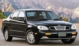 daewoo-leganza-blotnik-prawy-przod-97-02-austria