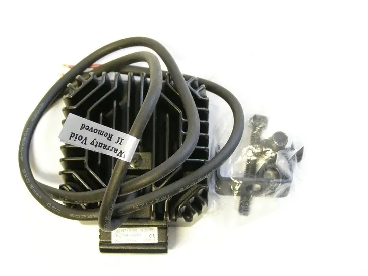 hella-reflektor-roboczy-1ga357-110-002-stan-nowy-numer-katalogowy-oryginalu-1ga-357-110-002