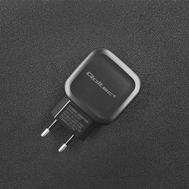 qoltec-ladowarka-sieciowa-17w-5v-3-4a-3xusb-stan-nowy