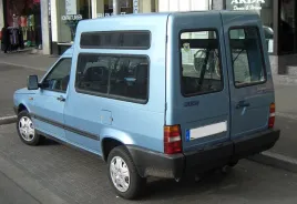 fiat-fiorino-lampa-klosz-lewy-tyl-91-01