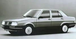fiat-regata-maska-pokrywa-silnika-1983-1990-austria
