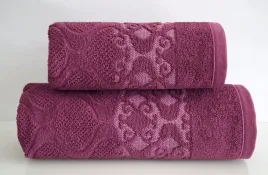 recznik-lugana-gruby-elegancki-70x130-jagodowy-sorbet