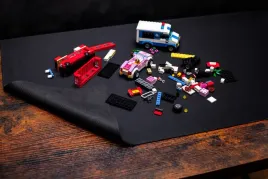 uniwersalna-gumowa-mata-120-x-80-cm-dedykowana-do-klockow-lego
