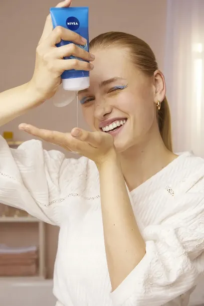 zel-do-mycia-twarzy-nivea-cera-normalna-150ml-marka-nivea