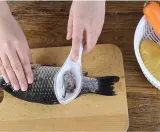 skrobak-tarka-noz-do-rybich-lusek-plec-produkt-uniseks