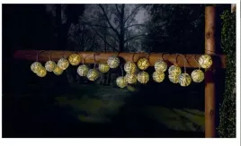 lampki-ogrodowe-girlanda-swietlna-cotton-balls
