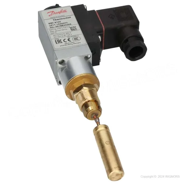 blokowy-regulator-temperatury-danfoss-mbc-8100-061b8250-stan-nowy-producent-danfoss