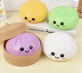 gniotek-pierozek-dumpling-squishy-antystresowy-w-parowarze