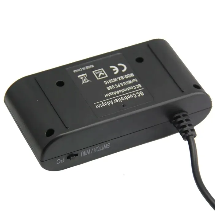 iris-adapter-do-podlaczenia-4-padow-od-gamecube-do-nintendo-switch-i-pc
