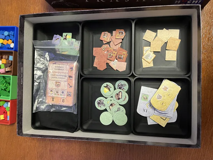 insert-organizer-do-gry-planszowej-trajan-druk-3d-stan-opakowania-oryginalne