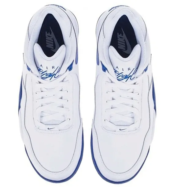 nike-flight-legacy-wzor-dominujacy-logo
