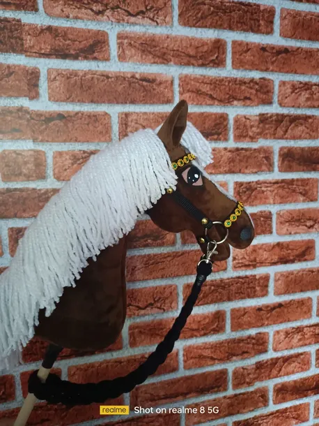 hobby-horse-kolor-dominujacy-odcienie-brazu-i-bezu