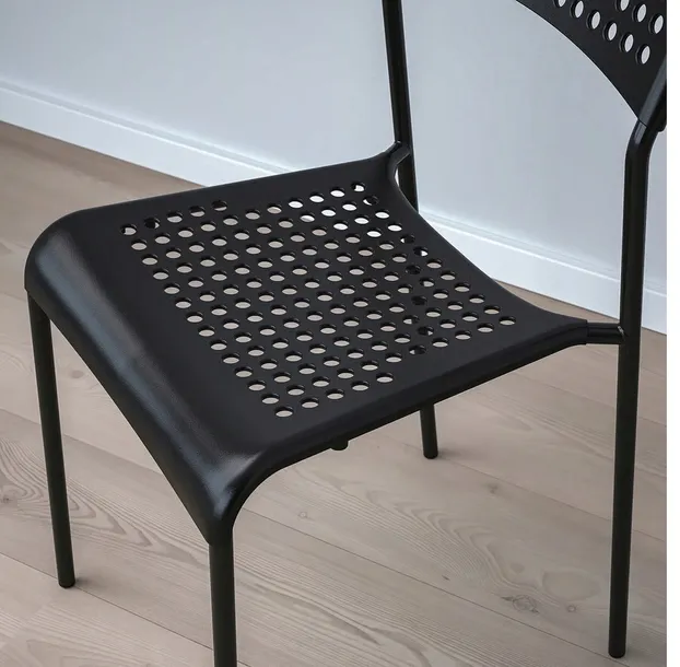ikea-sandsberg-krzeslo-czarny-marka-ikea