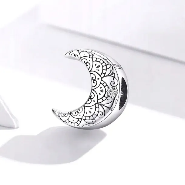 charms-vine-moon-stan-nowy
