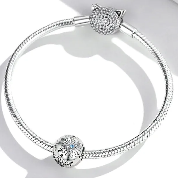 charms-snowflakes-material-srebro