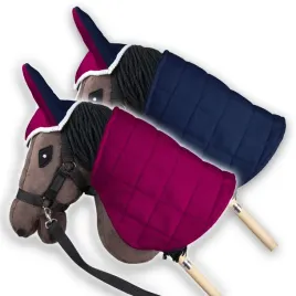derka-dwustronna-i-nauszniki-skippi-dla-konia-na-kiju-hobby-horse-fuksja-gr