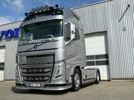 spoiler-12cm-pod-zderzak-volvo-fh4-fh5-spojler-dokladka-do-vovlo