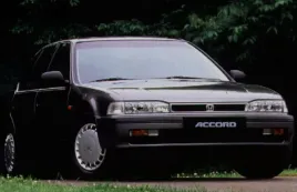 honda-accord-iv-mk4-maska-pokrywa-silnika-1989-1993-austria