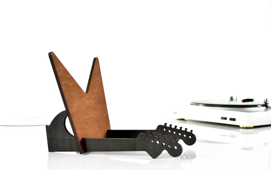 stojak-na-plyty-winylowe-winyle-organizer-gitara