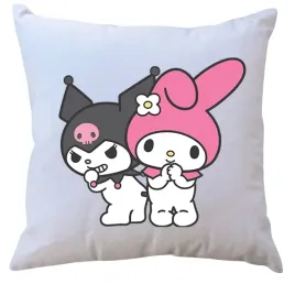 poduszka-z-wkladem-kuromi-i-sanrio-producent
