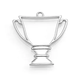 bez132-zawieszka-ramka-do-zywicy-puchar-39x42mm-platynowa