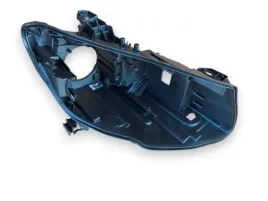 puszka-obudowa-wklad-lampy-prawy-przod-do-mercedes-w117-przed-liftem