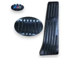 zestaw-nakladki-na-pedaly-pedalow-automat-emblemat-do-bmw-f40-f45-f46
