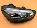 reflektory-lewy-prawy-uzbrojone-led-high-performance-low-version-do-w206-eu-numer-katalogowy-czesci-w206-2069063803-2069063903