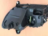 reflektor-bez-jezy-prawy-full-led-high-performance-low-version-do-w206-eu-jakosc-czesci-zgodnie-z-gvo-p-zamiennik-o-jakosci-porownywalnej-do-oryginalu