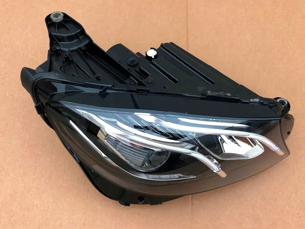 led-high-performance-low-version-bez-modulow-prawa-do-e-w213-2016-19-eu