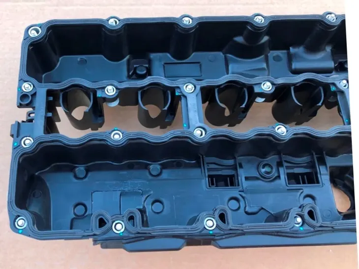 pokrywa-zaworow-7565284-do-bmw-e71e82-e88-e89-e90-e91-e92-e93-f01-f02-stan-nowy-producent-czesci-inny