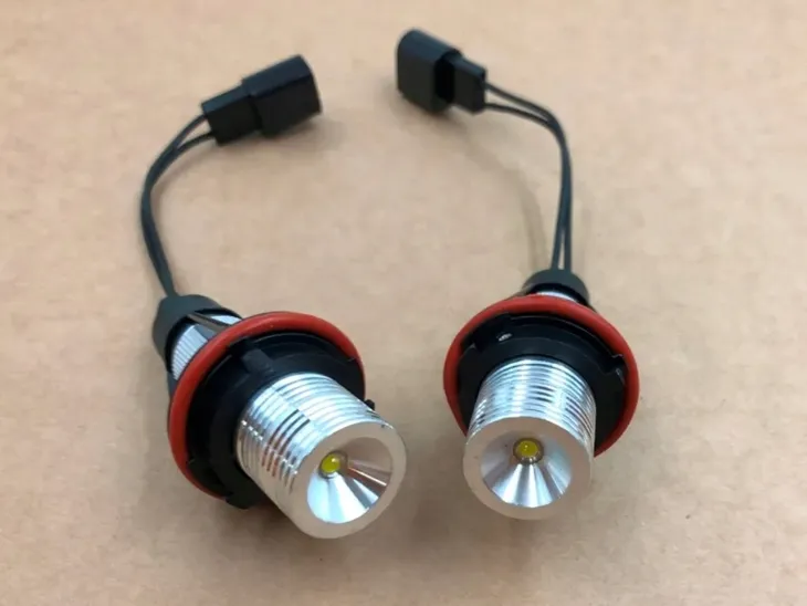 zarowki-oczy-aniola-bialy-hb3-led-6000k-do-bmw-e87-e39n-e60-e61-e63-e64-rodzaj-swiatel-mijania-led