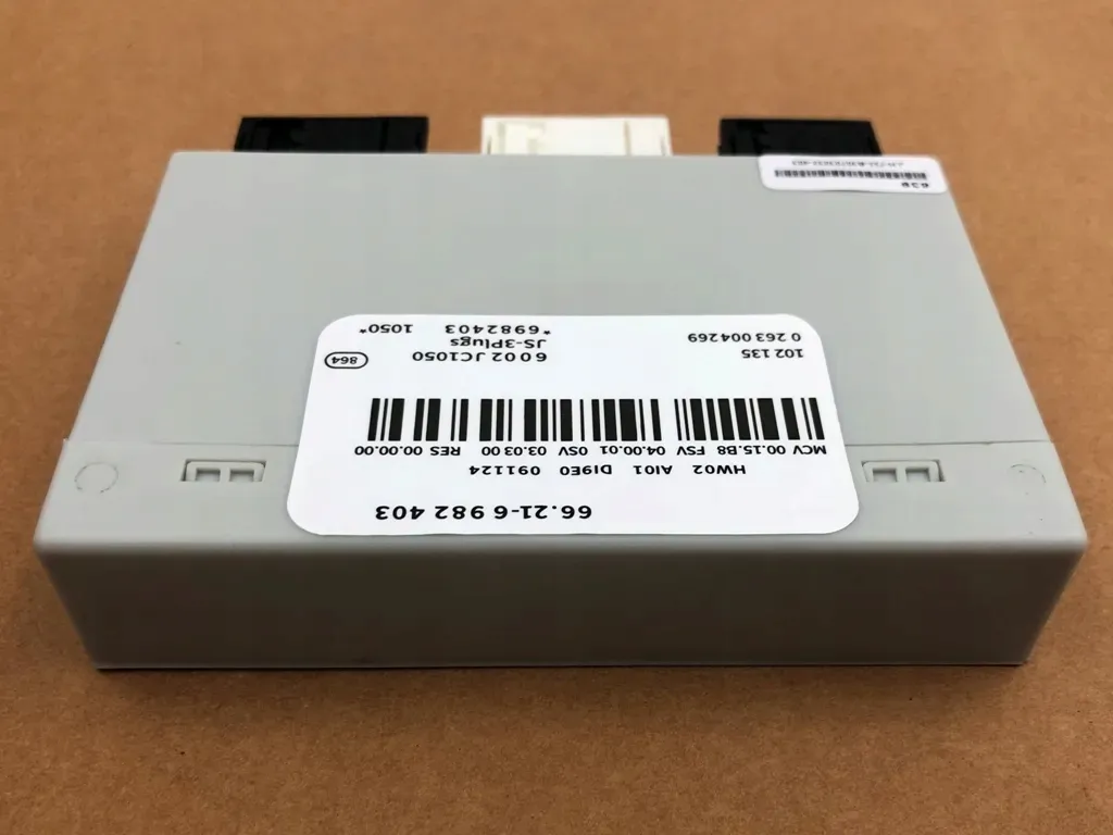 modul-czujnikow-pdc-high-version-do-bmw-e87-e90-e91-e92-e93-lift-6982403