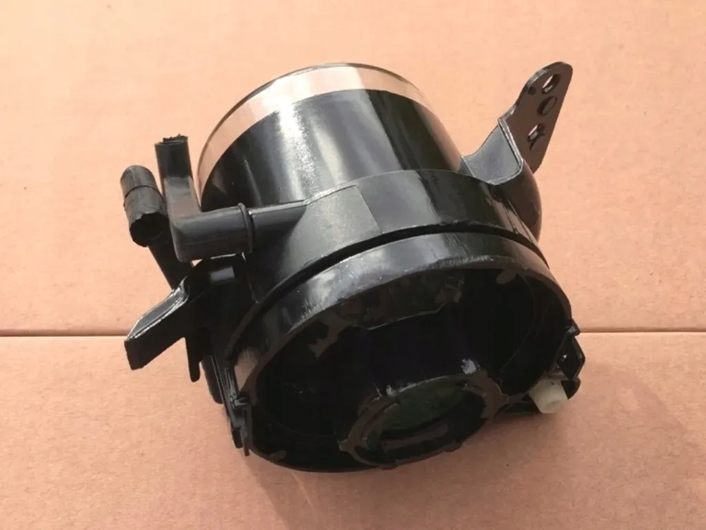 prawy-halogen-przeciwmglowy-6910792-do-bmw-e46-e90-e91-e60-e61-e64-e63-e83