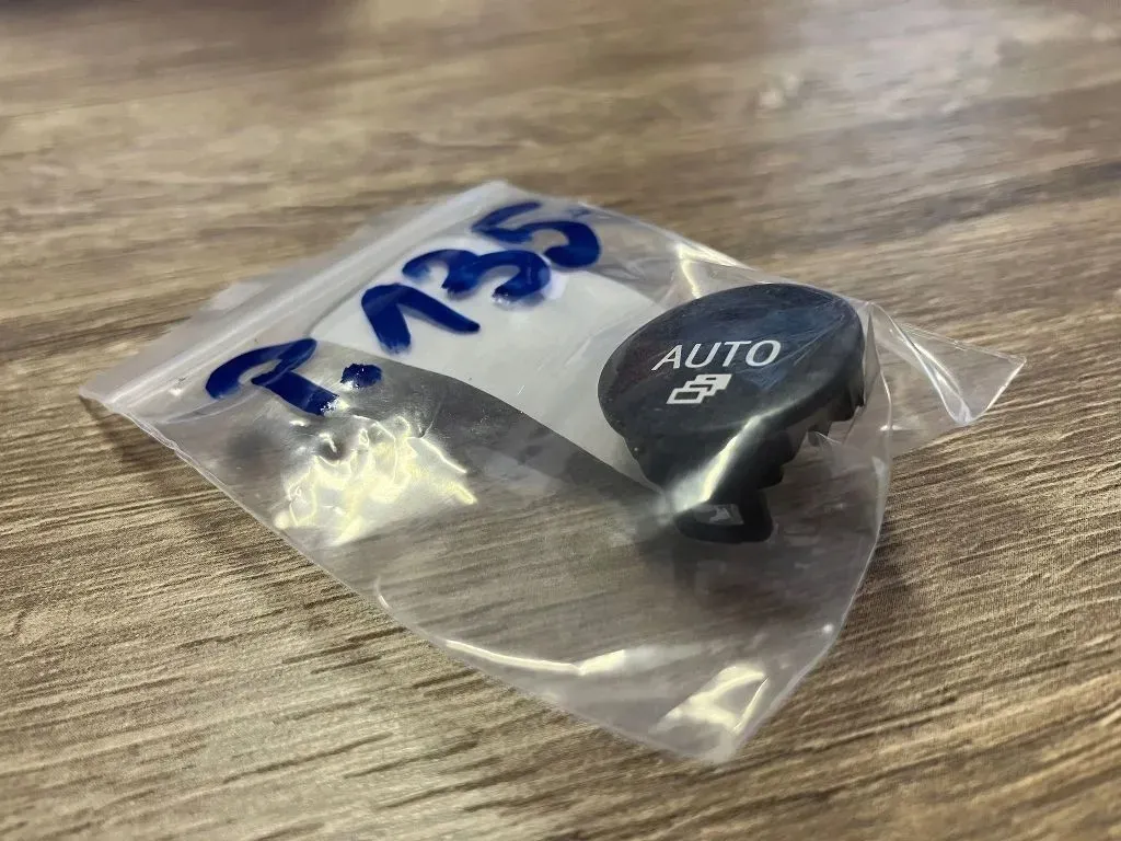 przycisk-button-klimatyzacji-auto-do-bmw-5-e60-e61-6-e63-e64-2004-2010