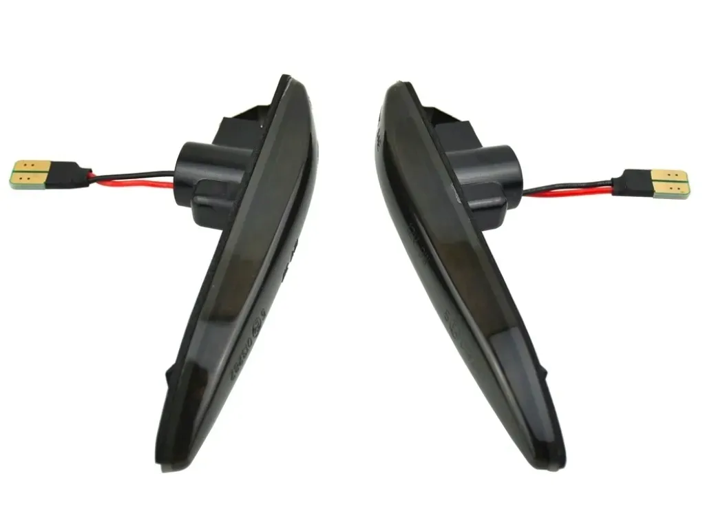 dynamiczne-kierunki-w-blotnik-led-do-bmw-7-e65-e66