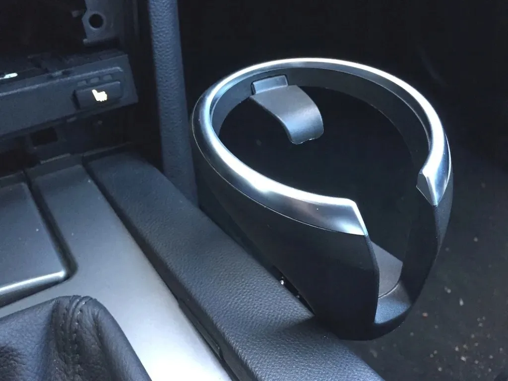 uchwyt-na-napoje-cupholder-0443082-9144632-do-x1-e84-1-e81-e82-e88-e87