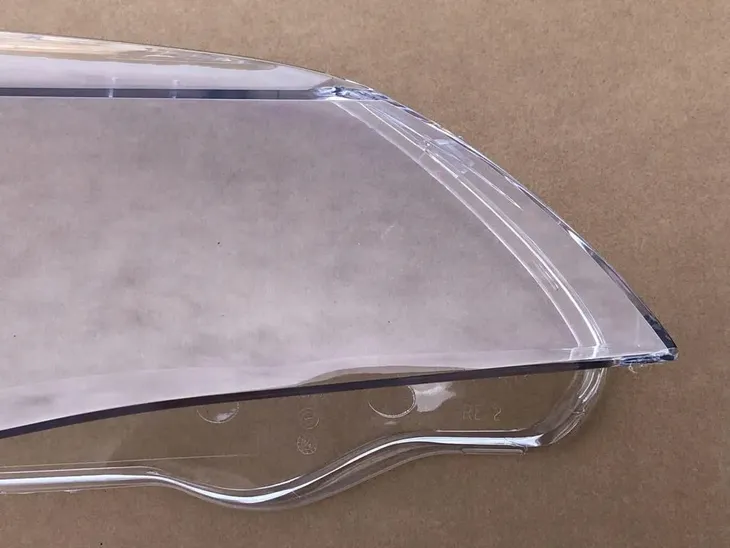 prawy-klosz-reflektora-lamp-do-bmw-e60-e61-2003-07-typ-samochodu-samochody-osobowe