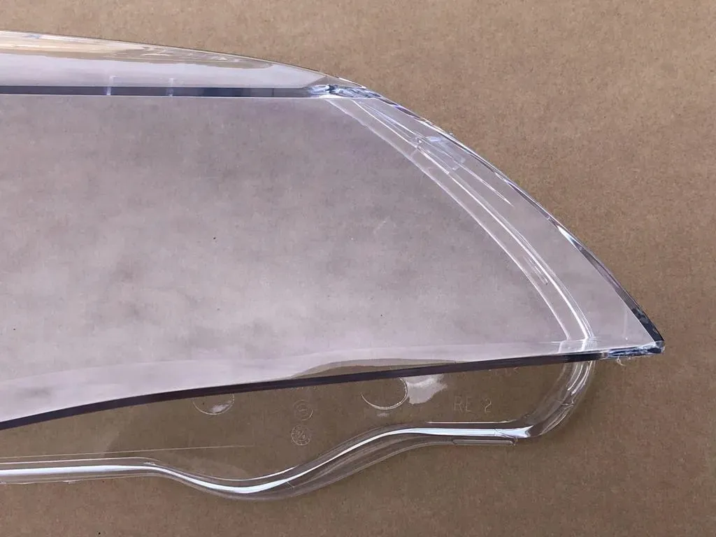 prawy-klosz-reflektora-lamp-do-bmw-e60-e61-2003-07