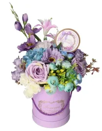flower-box-dla-mamy-prezent-na-dzien-mamy-kwiaty-premium