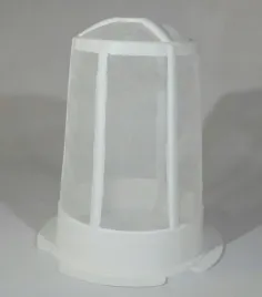 sito-do-miodu-cylindryczne-plastikowe-srednica-19cm