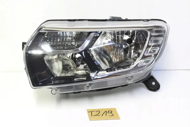reflektor-dacia-logan-ii-19-waga-z-opakowaniem-5-kg
