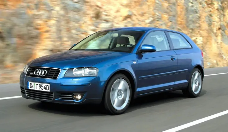 reflektor-audi-a3-08-p-h7-h7-jakosc-czesci-zgodnie-z-gvo-p-zamiennik-o-jakosci-porownywalnej-do-oryginalu
