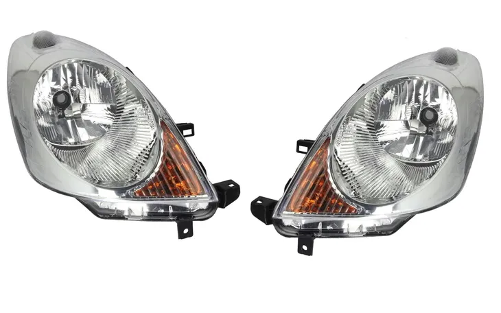 reflektor-nissan-note-05-lewy-h4-producent-czesci-tyc