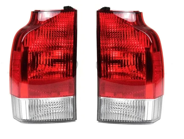 lampa-tyl-numer-katalogowy-czesci-11-11904-01-9