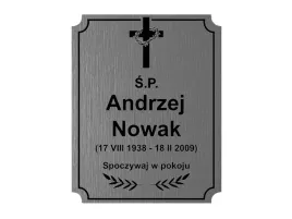 grawerowana-tabliczka-nagrobna-tabliczka-na-grob-na-krzyz-prosta