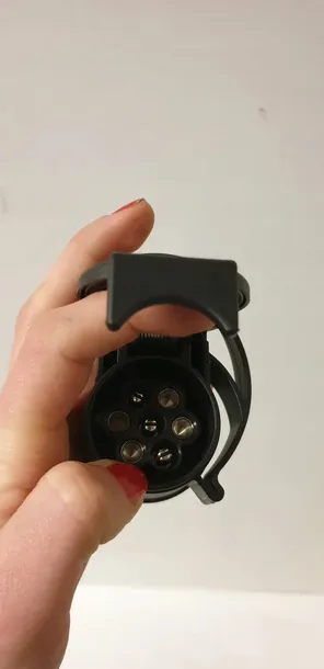 adapter-13-pin-7-pin-jakosc-czesci-zgodnie-z-gvo-p-zamiennik-o-jakosci-porownywalnej-do-oryginalu