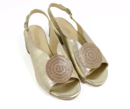 zlote-skorzane-sandaly-na-obcasie-gamis-7162-r36
