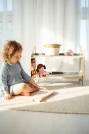 regal-montessori-tupti-wood-szary-2-polki-antybakteryjny