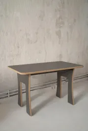 stolik-dzieciecy-szary-z-krzeselkiem-3-laminowany-blat